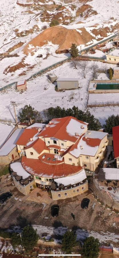 Chalets-Appartements Tourtite Ifrane  Bagian luar foto
