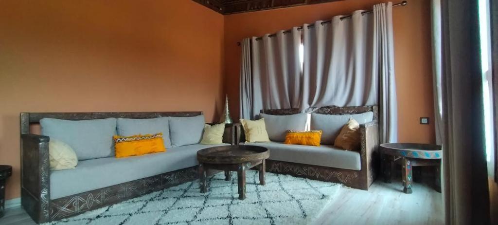 Chalets-Appartements Tourtite Ifrane  Bagian luar foto